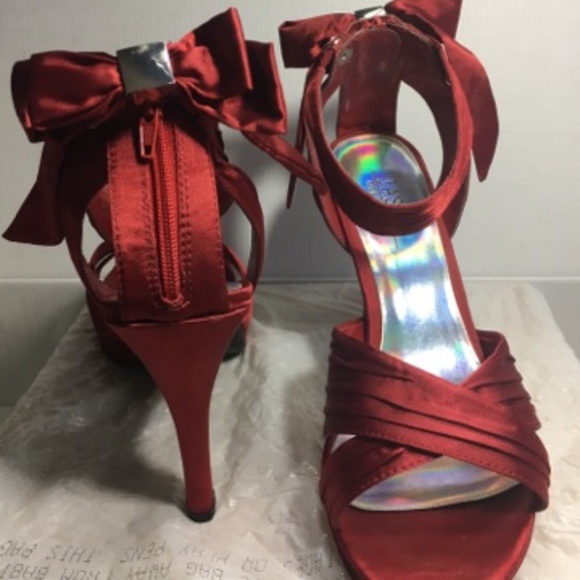 Burgundy Bow Heels - Picture 1 of 2